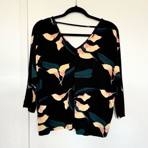 Ava Sky Top Size Small